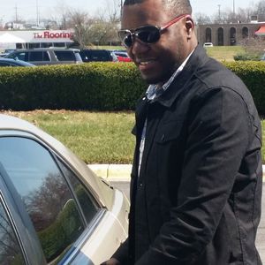 Meet your Posher, Yvien